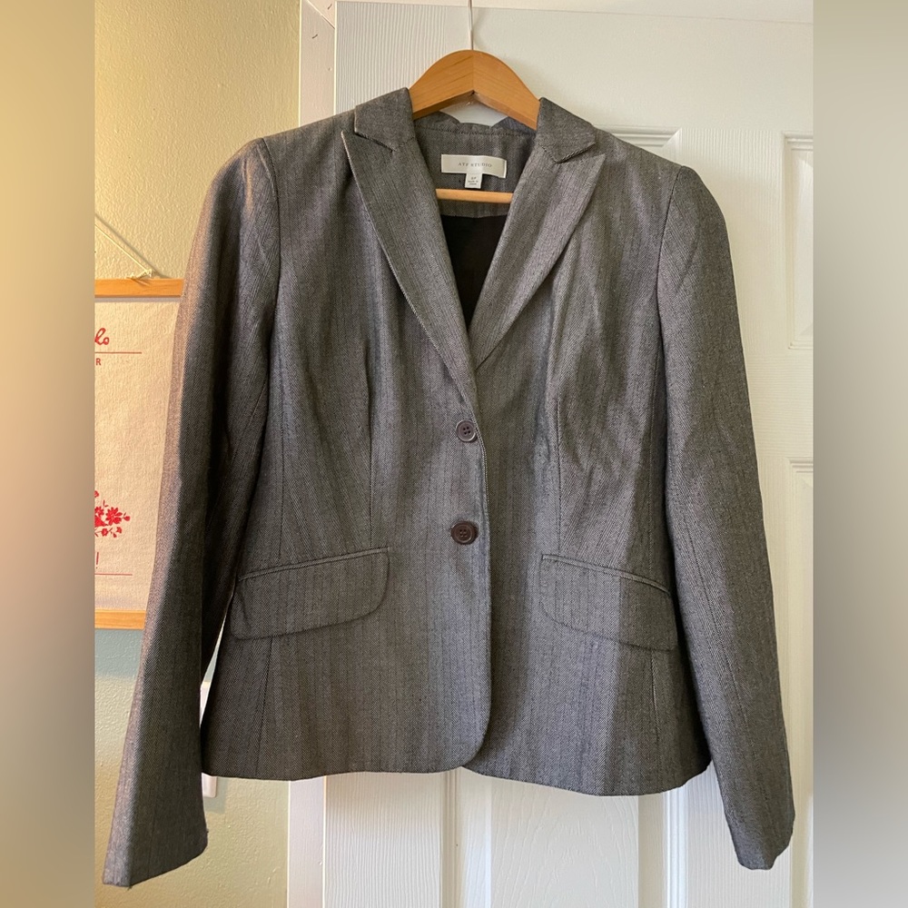 ATF Studio gray blazer size 6 petite